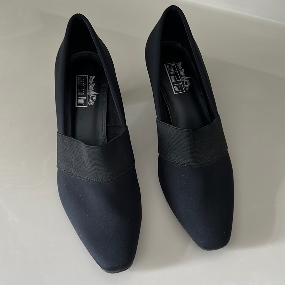 Black shoes. Coach and Four